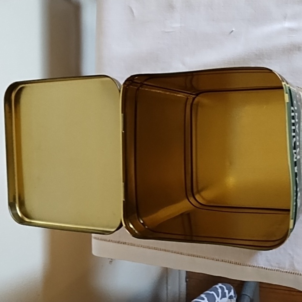 STEAMSHIP TIN - STEAMSHIP  BRAND MOLASSES VINTAGE, DEEP GREEN AND GOLD - Picture 6 of 7